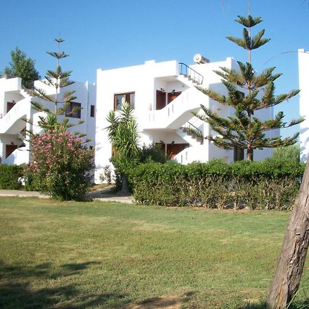 San Antonio Apartments Колімварі Екстер'єр фото